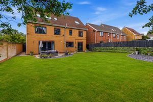 rear elevation- click for photo gallery